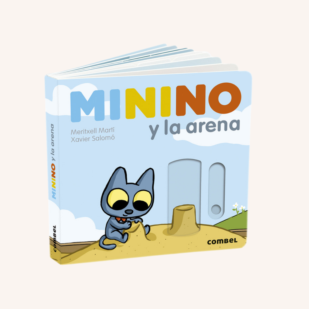 Minino y la arena