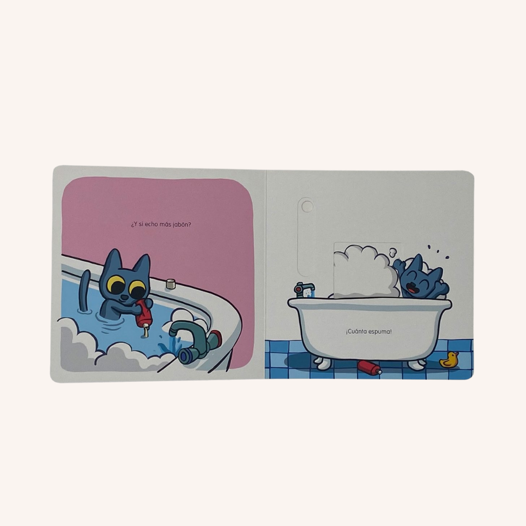 Minino y la bañera