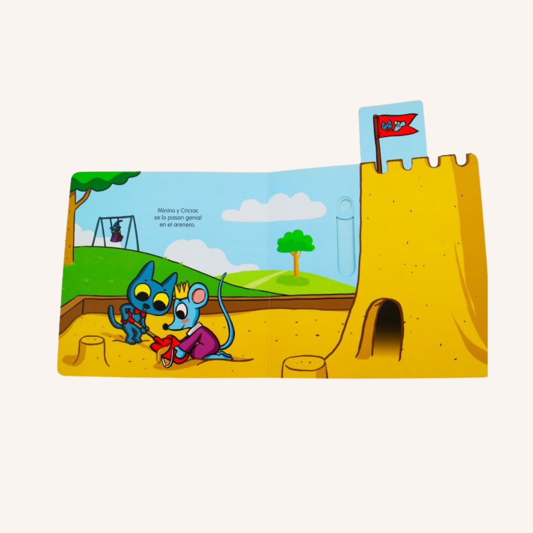 Minino y la arena